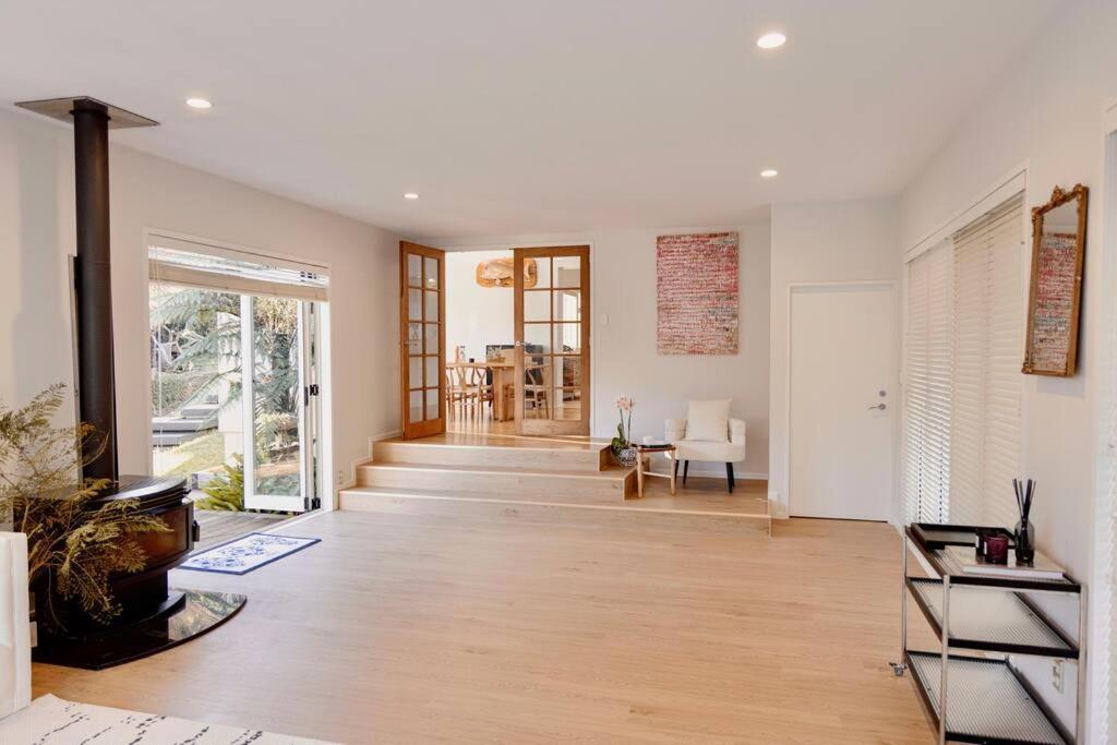 Modern Lifestyle Retreat With Stunning City View 奥克兰 外观 照片